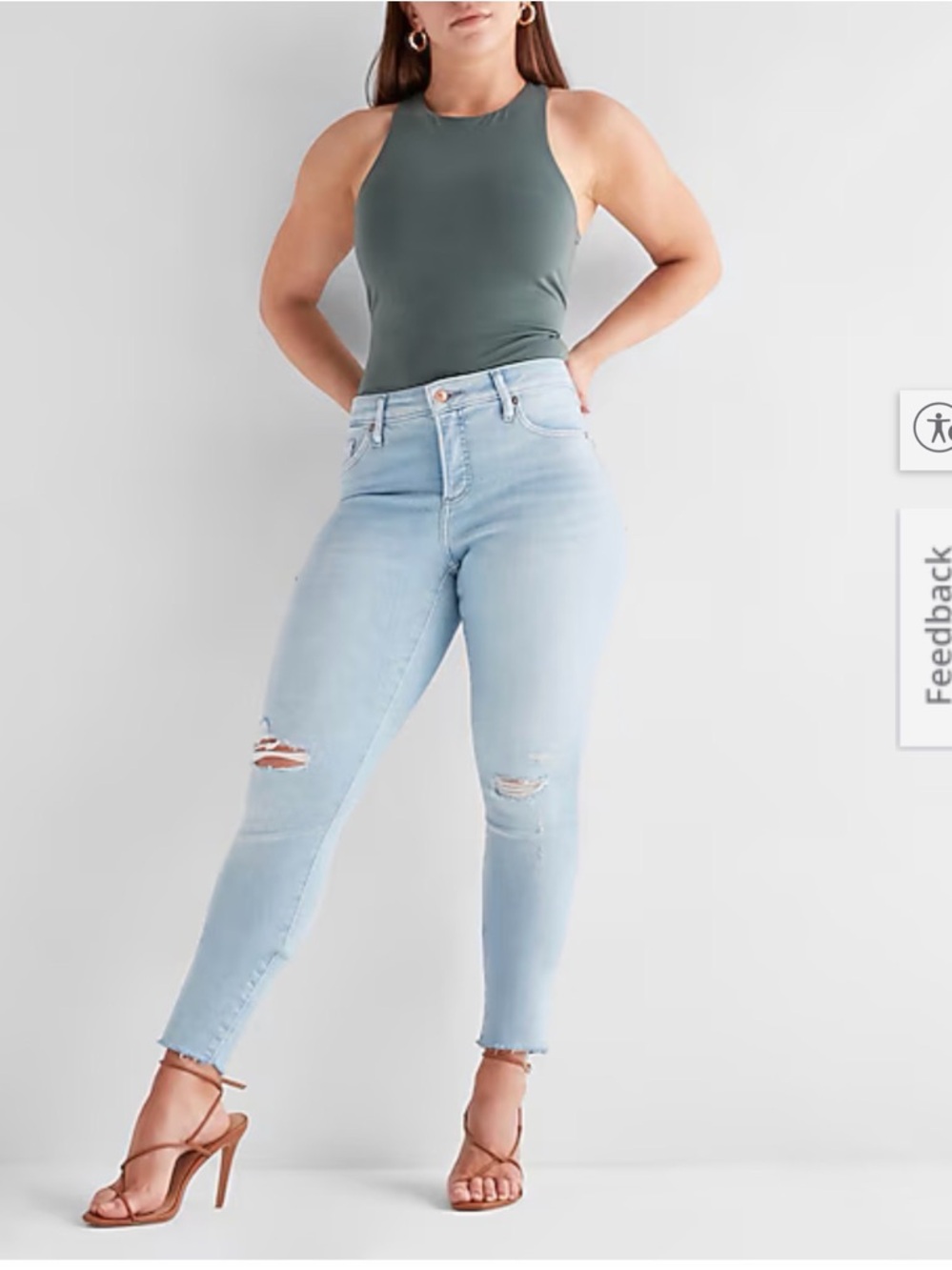 Express curvy mid rise light wash ripped skinny jeans size 10S NWT!